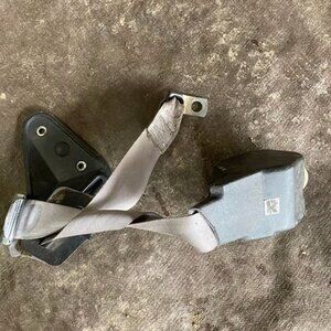 Pontiac firebird formula trans am 1993-2002 right rear seatbelt assembly
